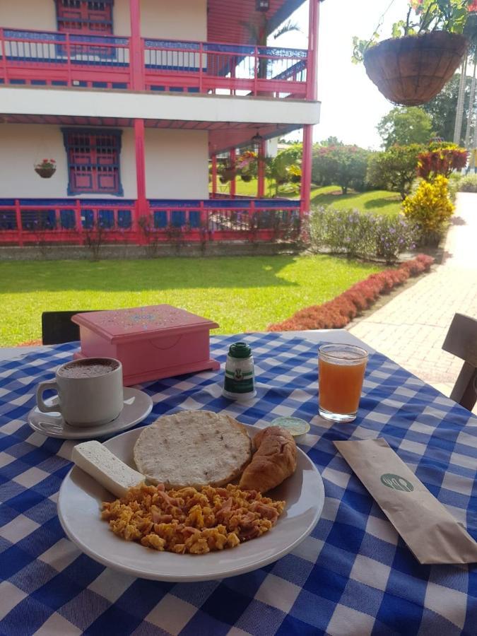 Hotel Arrayanes Del Quindio モンテネグロ エクステリア 写真