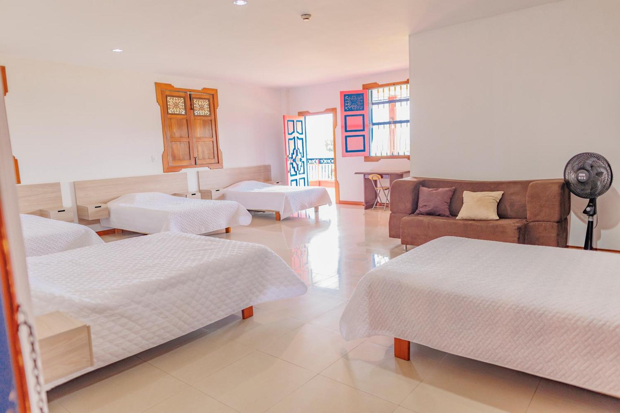 Hotel Arrayanes Del Quindio モンテネグロ エクステリア 写真