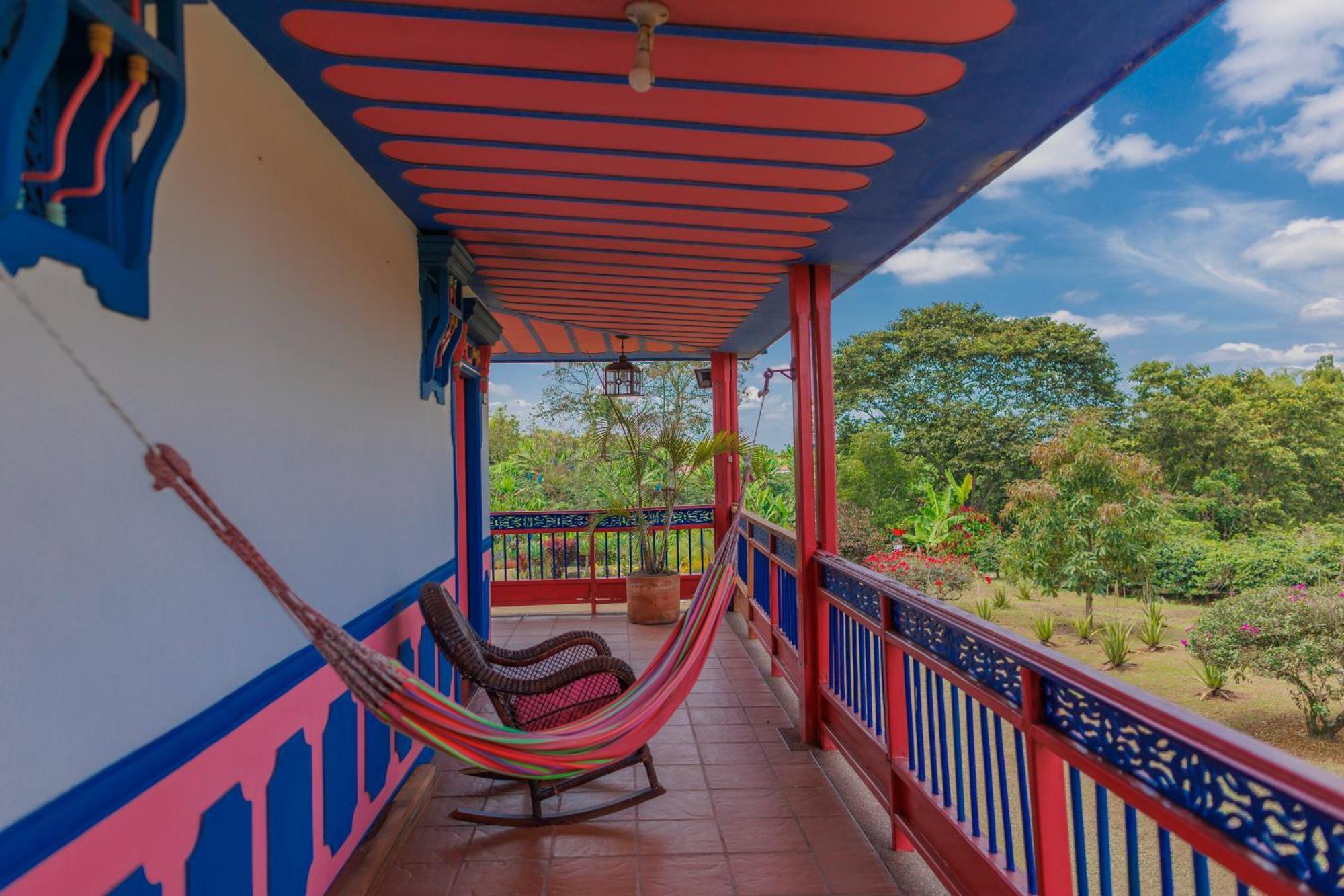 Hotel Arrayanes Del Quindio モンテネグロ エクステリア 写真
