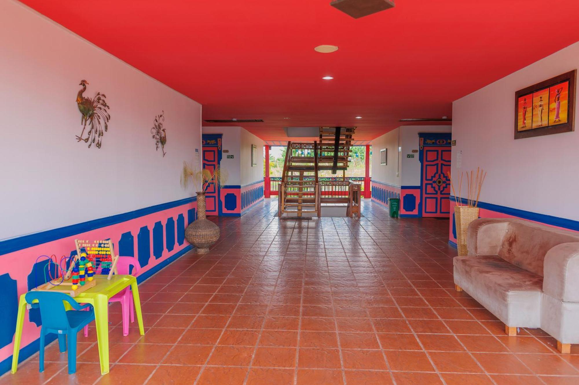 Hotel Arrayanes Del Quindio モンテネグロ エクステリア 写真