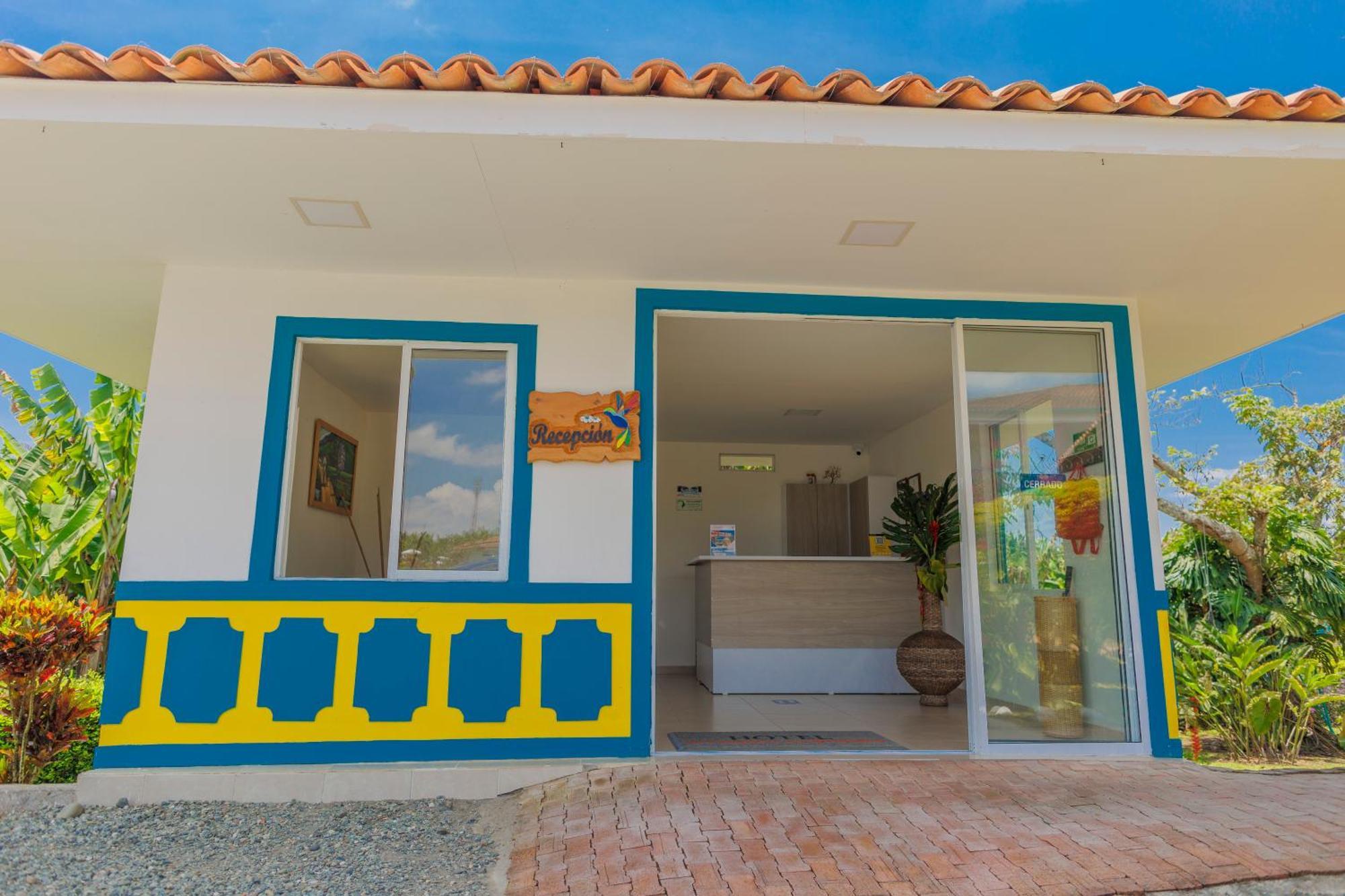 Hotel Arrayanes Del Quindio モンテネグロ エクステリア 写真