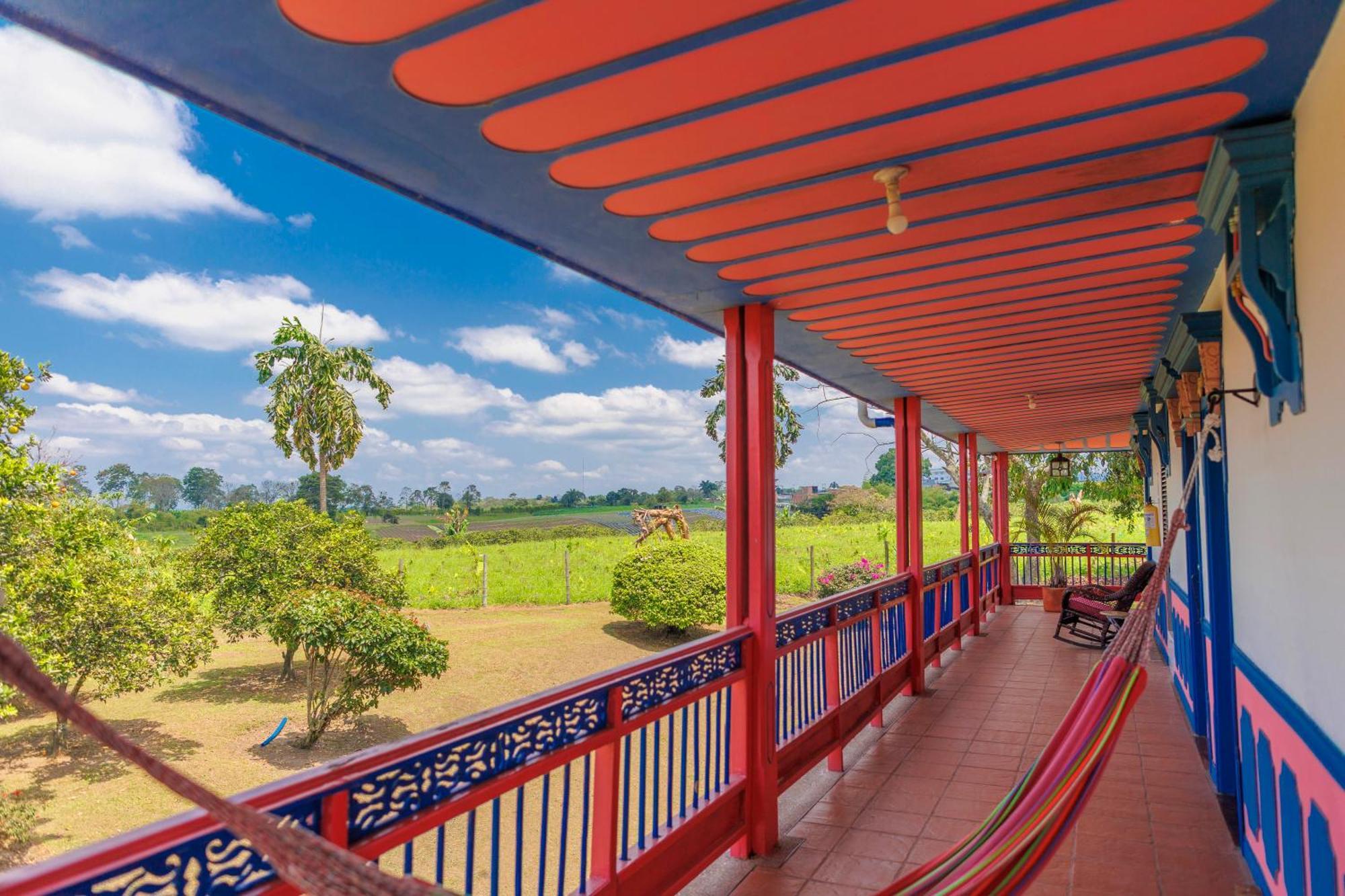 Hotel Arrayanes Del Quindio モンテネグロ エクステリア 写真
